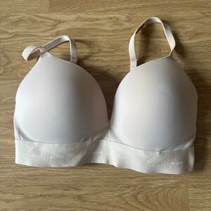 VS Pink Wear Everywhere Wireless Push Up Bra